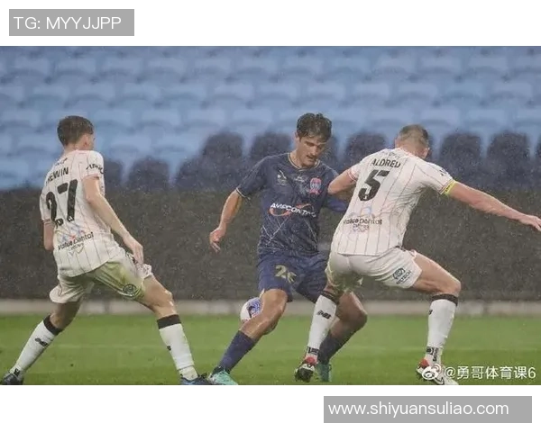 澳甲精彩对决布里斯班狮吼迎战纽卡斯尔全力争胜