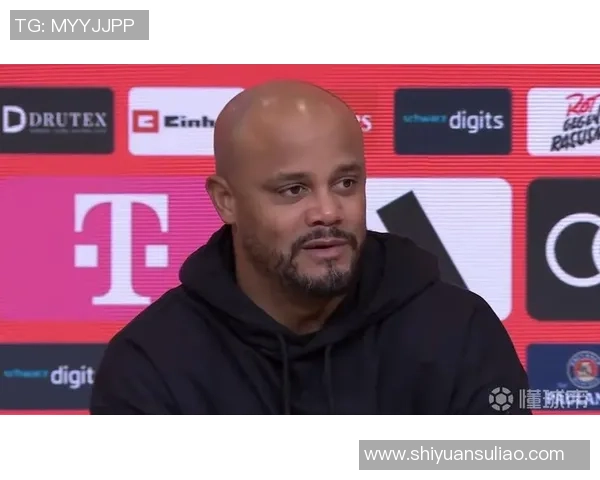 图片报:奥利塞练习中佩戴了大号钻石耳钉,孔帕尼对此不会管 图片报:奥利塞练习中佩戴了大号钻石耳钉,孔帕尼对此不会管