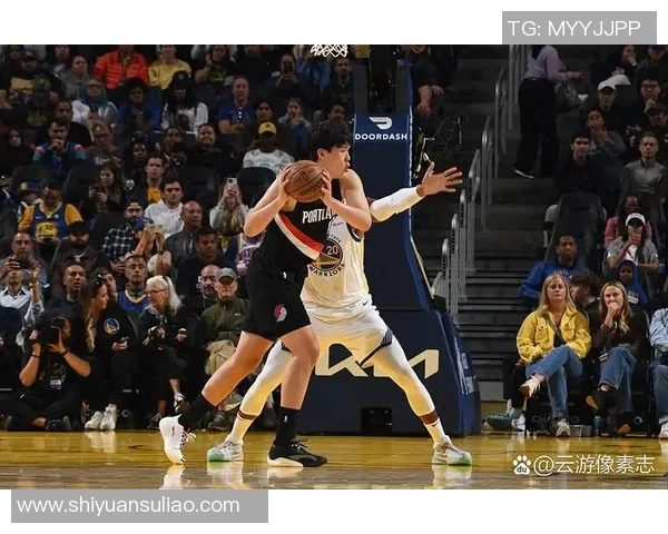 杨瀚森首秀4+5+2!上下半场判若鸿沟，扣2.21米埃迪